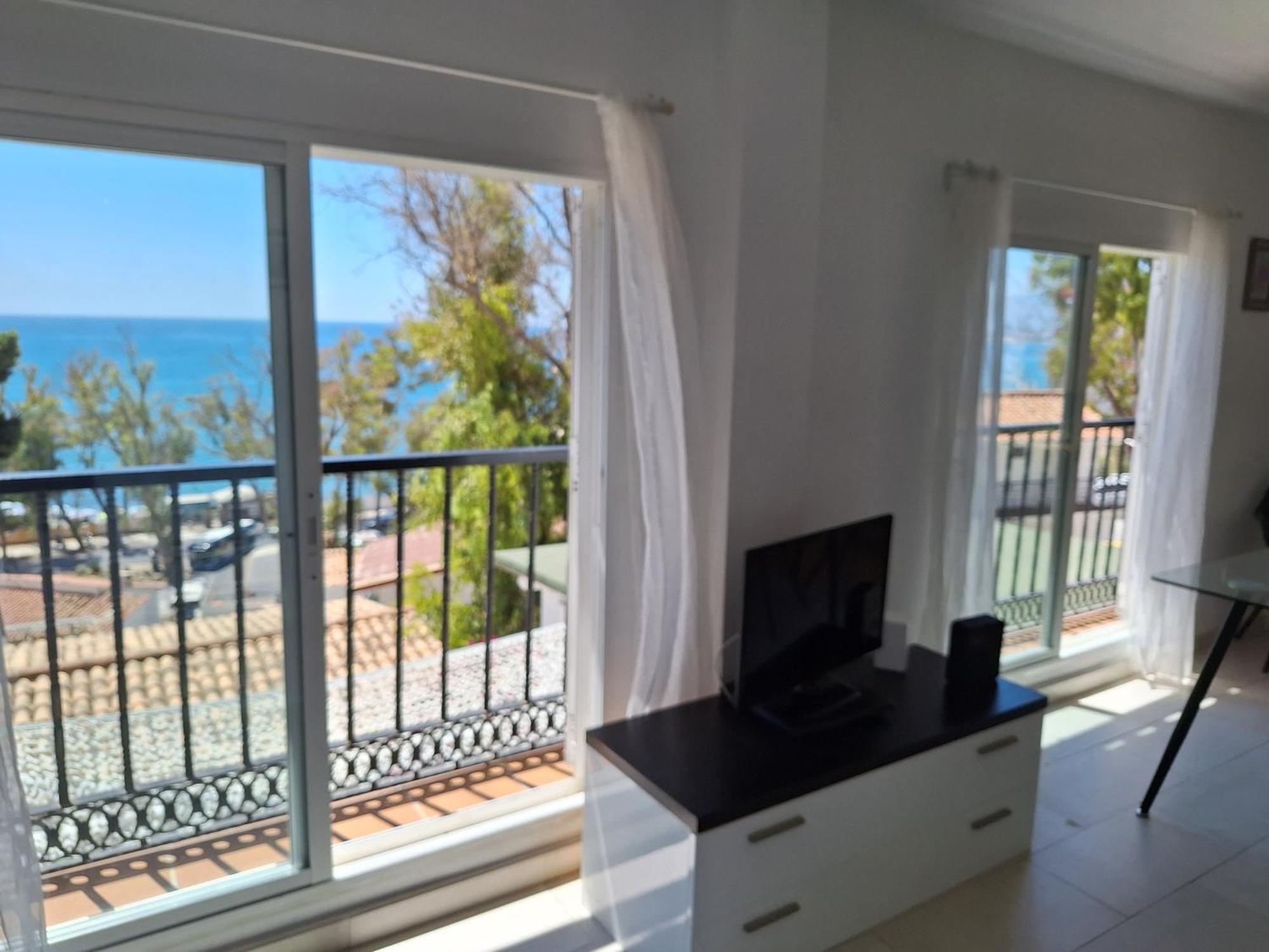 El Balneario And Views, Y Terraza