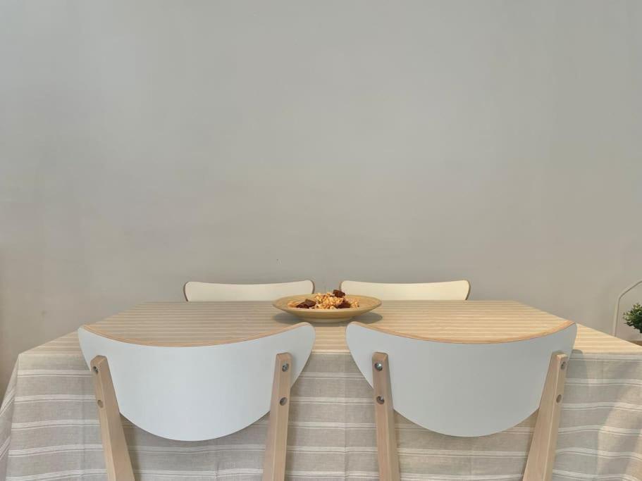 3 Habitaciones, Terraza Y A 200 Metros De La Playa Appartamento Málaga