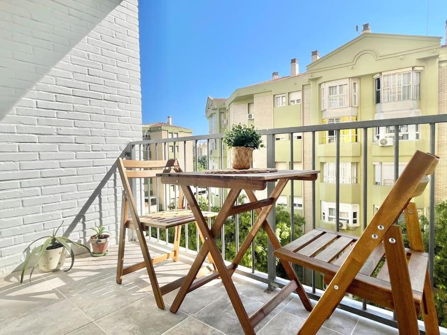 3 Habitaciones, Terraza Y A 200 Metros De La Playa Appartamento Málaga