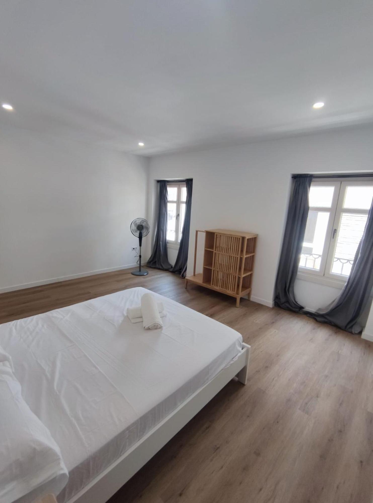 Larios Hostel