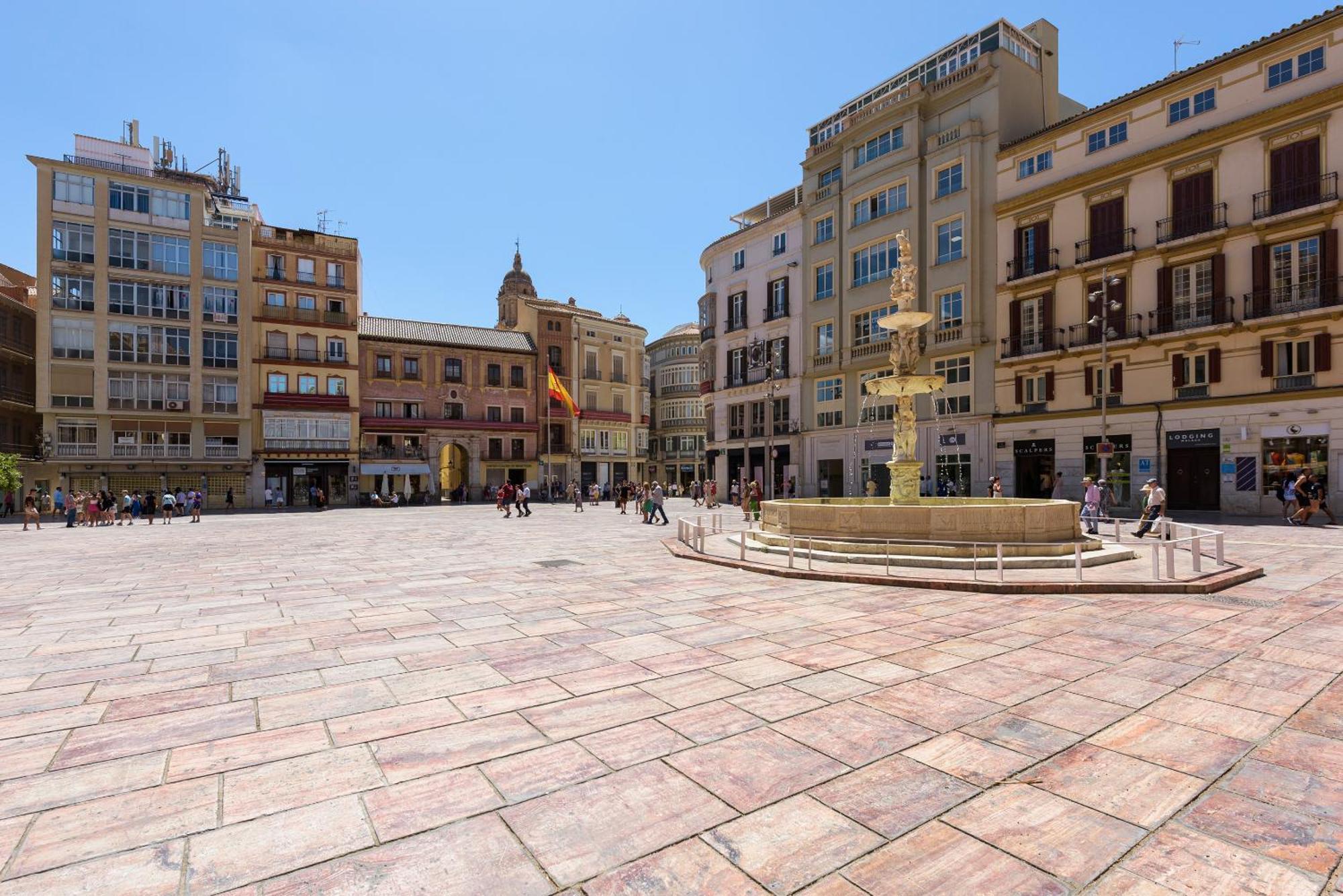 U-nique Plaza Constitución * Málaga