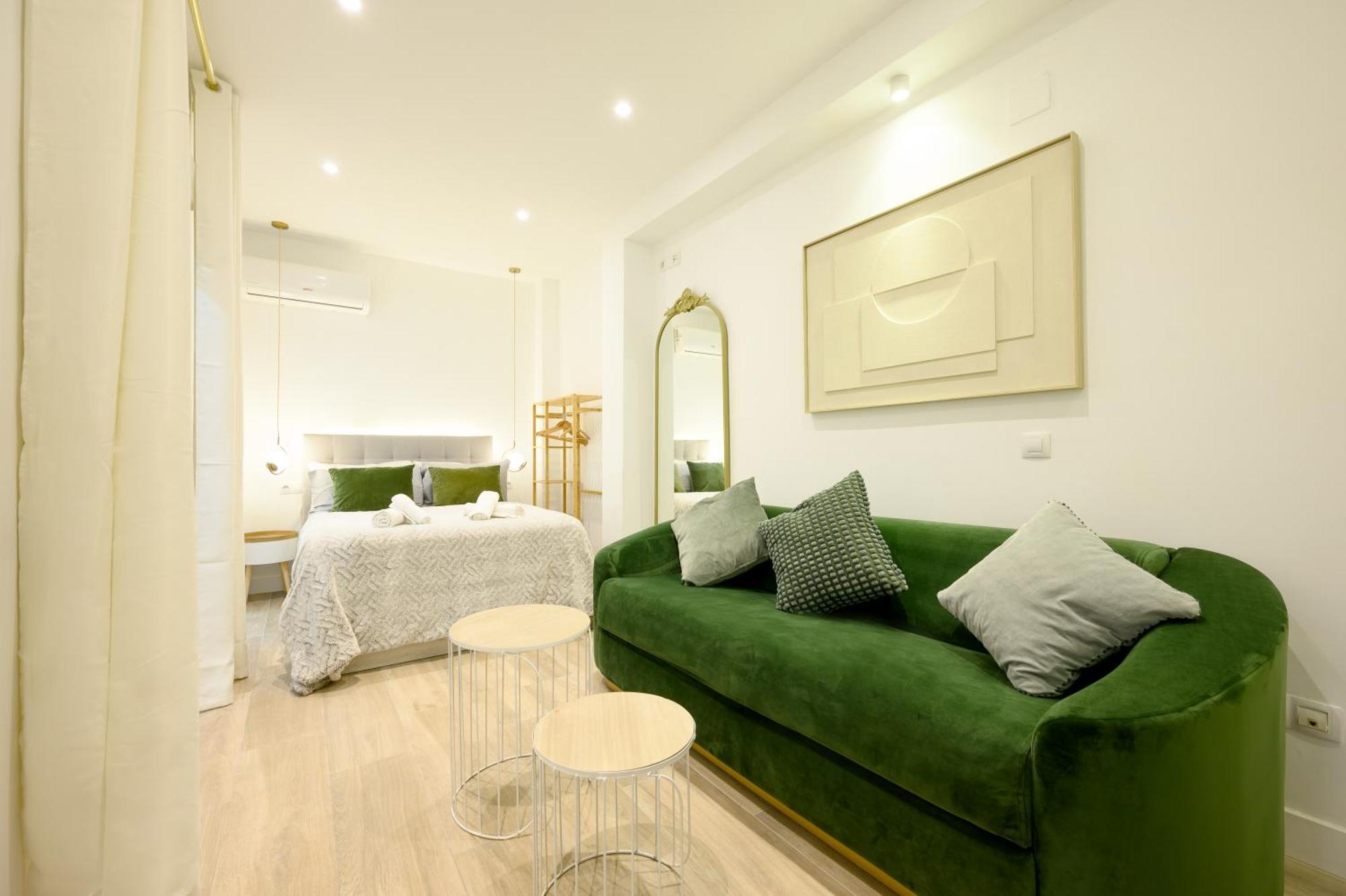Estudio Center Living Málaga