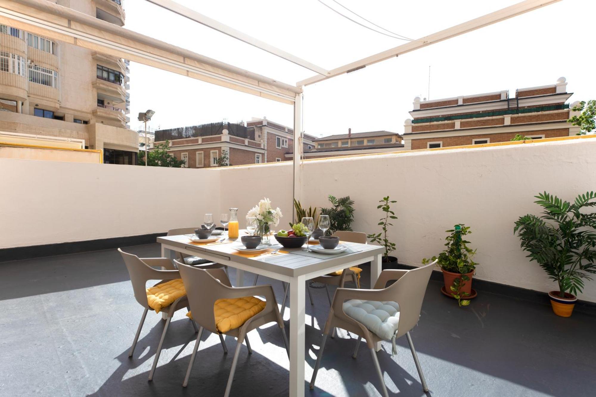 Apartamento Frente A La Playa Malagueta-ciudad Melilla, 6 Personas