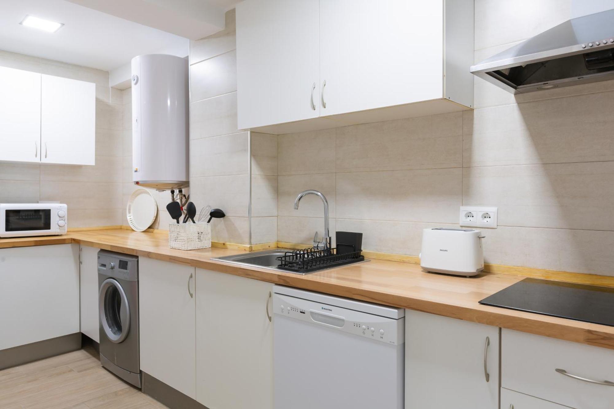 Charming Malagas Moon Apartment Malaga