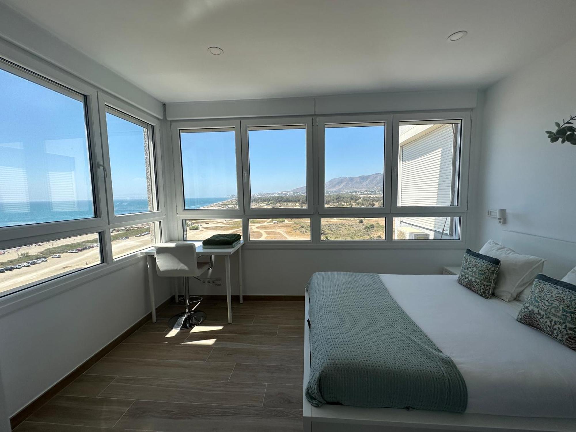 Sunstay Guadalmar Loft Seaview Lägenhet Málaga