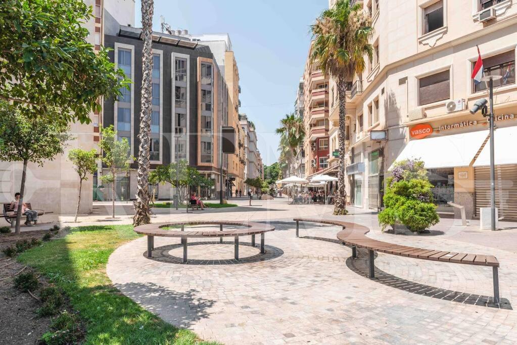 Classic Near Plaza De La Merced By Rems Málaga