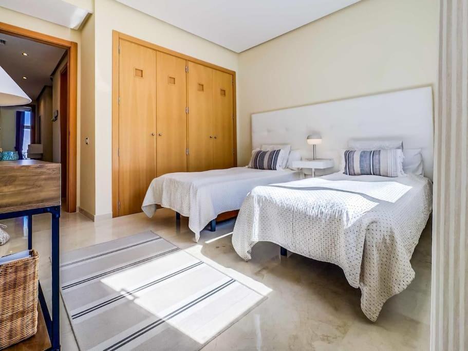 111-penthouse Apartment, Views, Pool, La Cala Golf * Málaga