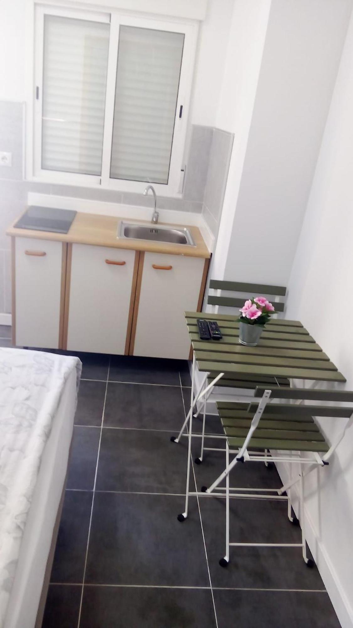 Estudio Encantador Cerca Del Carrefour Rosaleda 1 Apartamento *