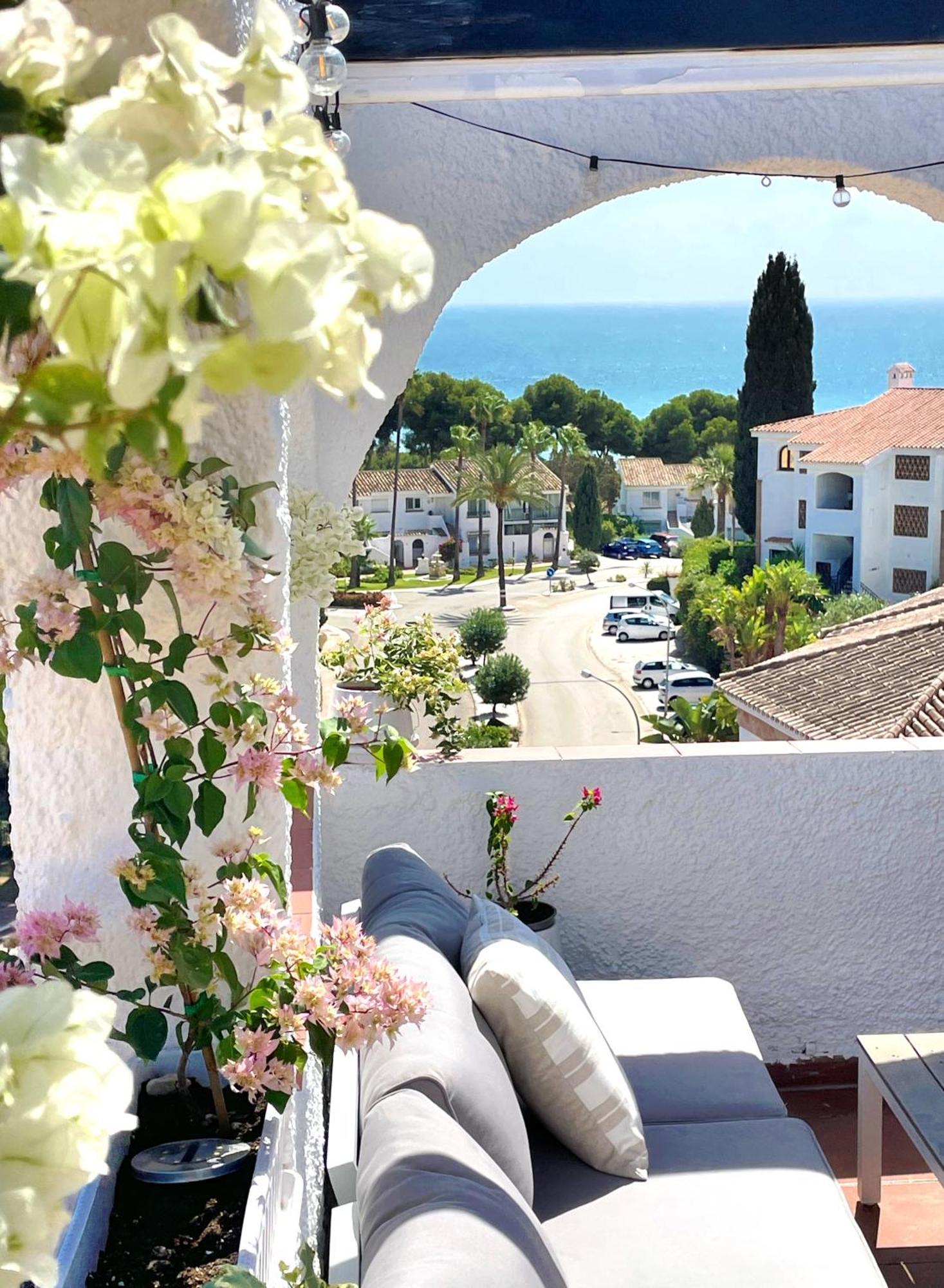 Apartamento Atico Con Dos Terrazas Con Estupendas Vistas Del Mar