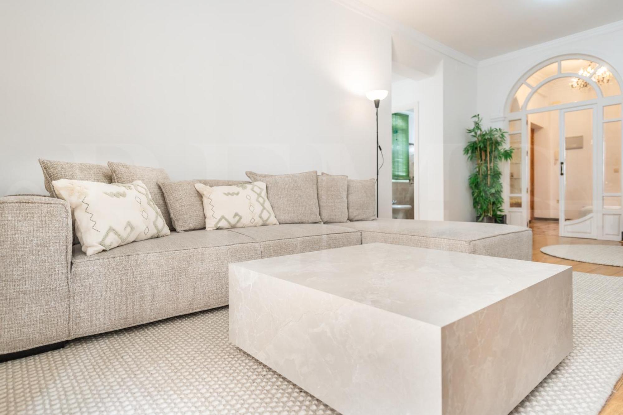Lejlighed Charming With Private Patio By Rems *