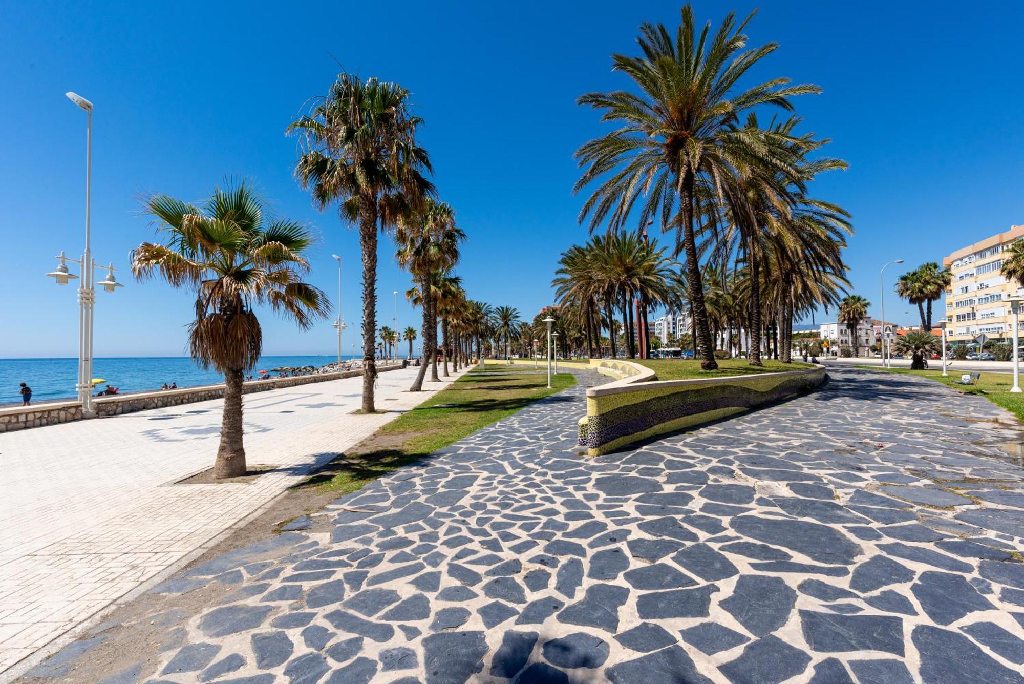 Wintowinrentals Huelin Con Terraza Chill Out Hébergement de vacances *