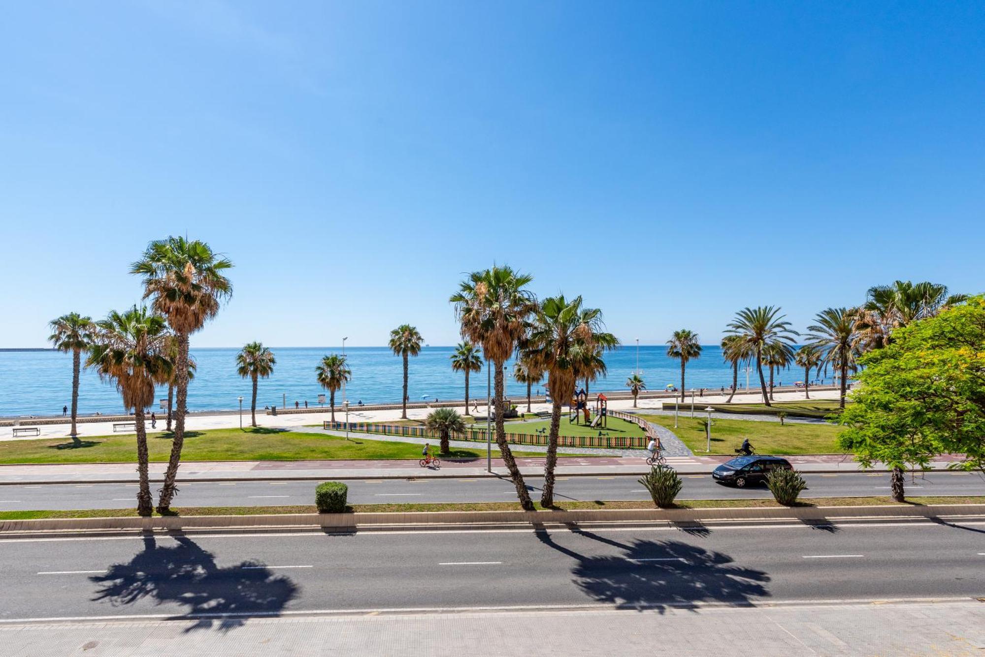Wintowinrentals Huelin Con Terraza Chill Out Hébergement de vacances Málaga
