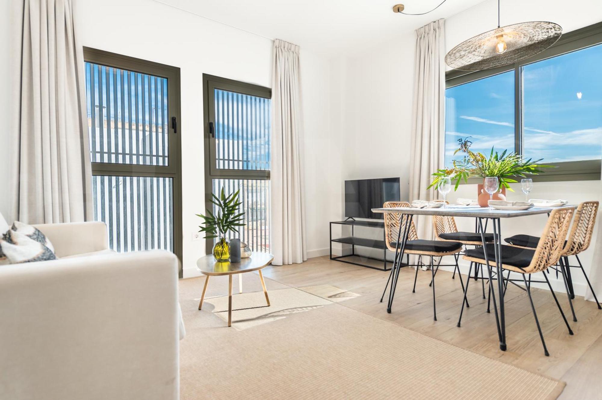 Spacious & Private Terrace By Rems Lägenhet *