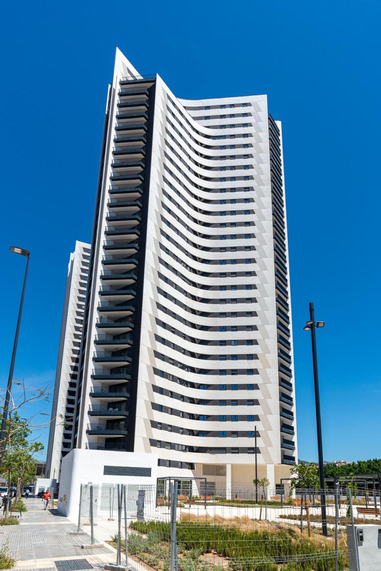 Skyline Vi Pool & Coworking By Ele Appartement *