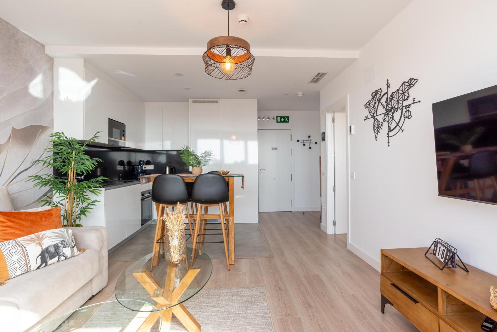 Skyline Vi Pool & Coworking By Ele Appartement *