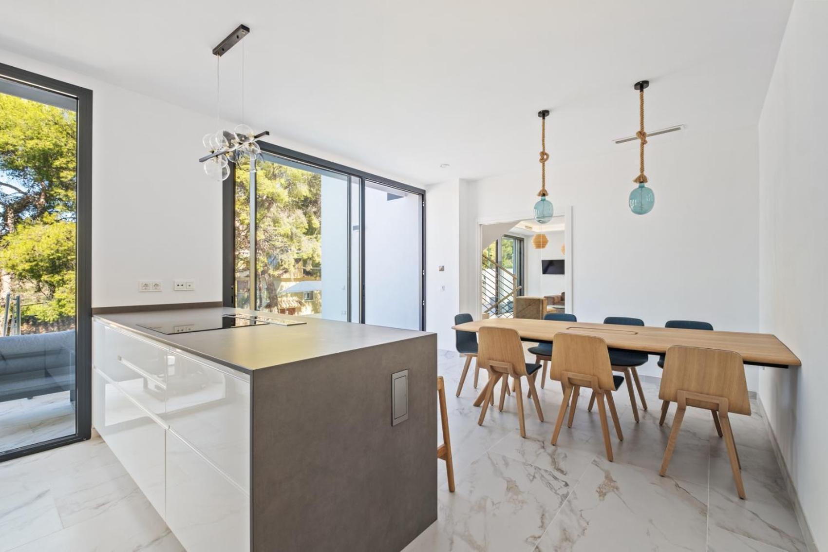 Pinares De San Anton - Sea, City, Mountain, Views Villa