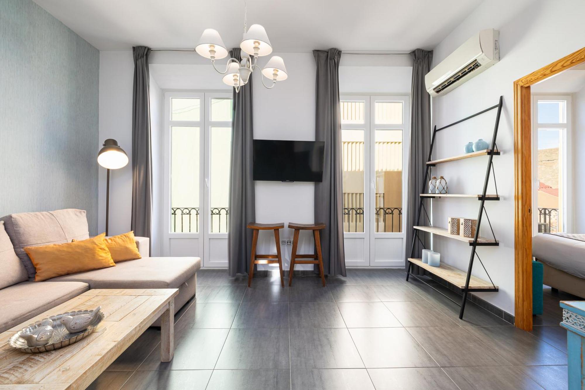 Holidays2malaga Dos Aceras In Old Town & High Speed Wifi Malaga