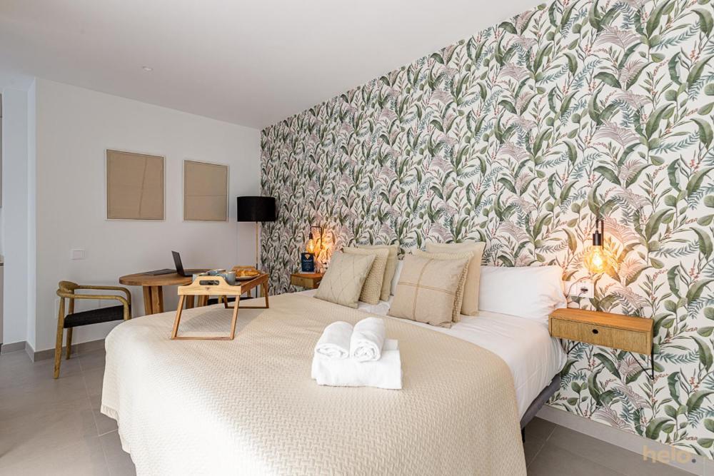 Aparthotel Cervantes *