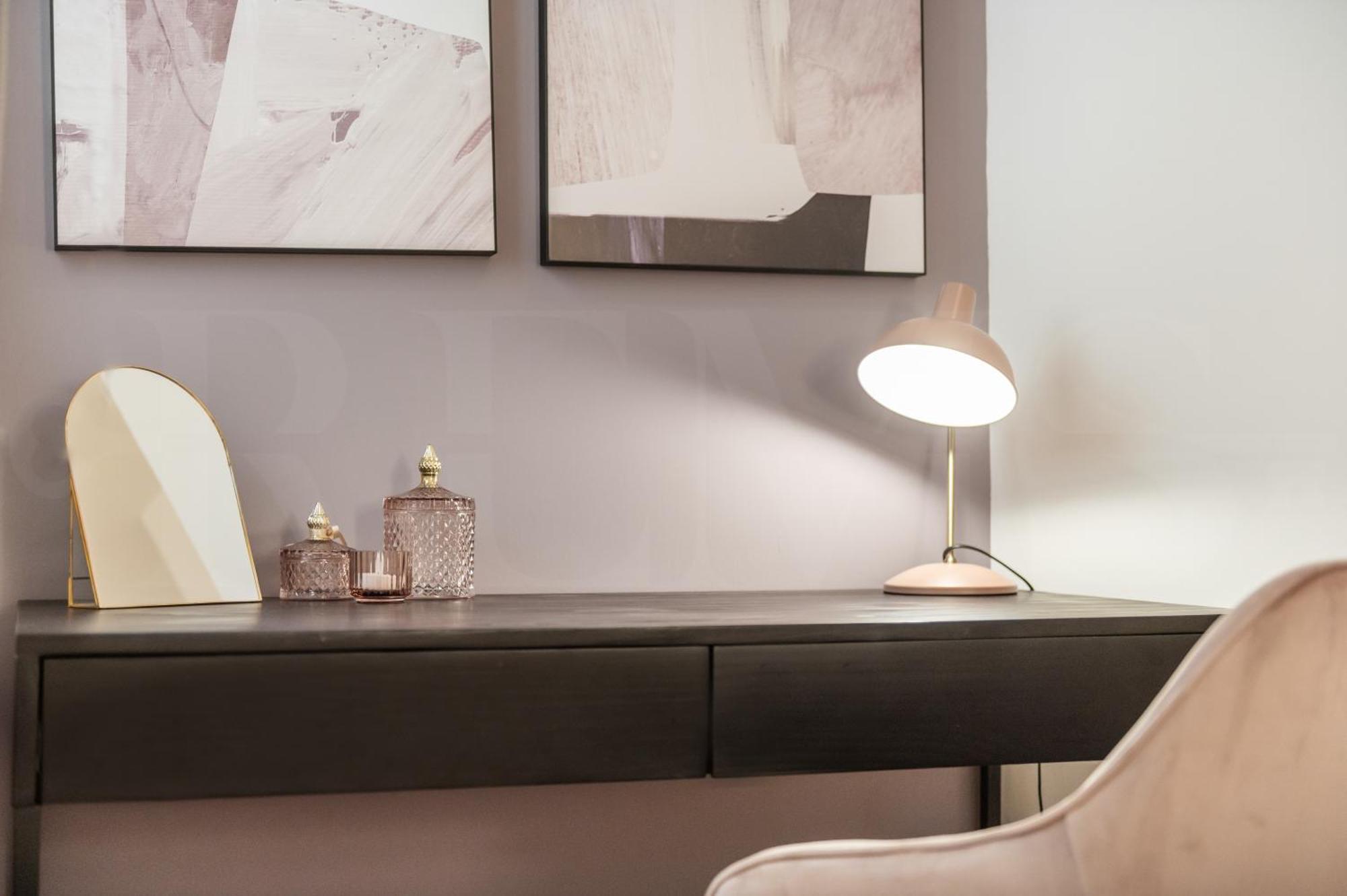 Sophisticated Modern Center By Rems Apartment