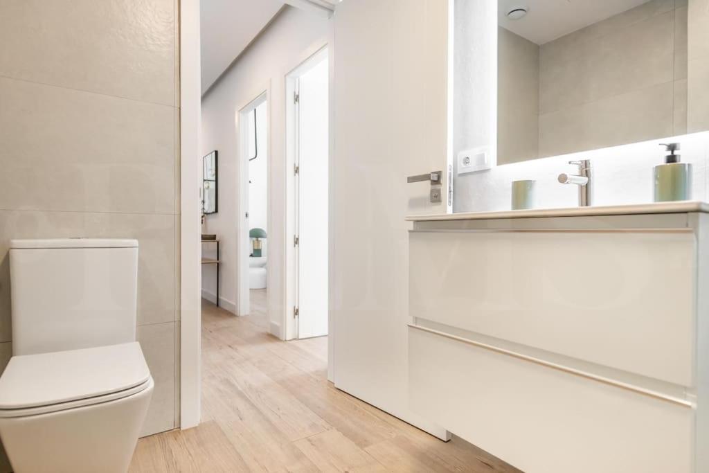 Delightful And Bright In Center By Rems Apartamento *