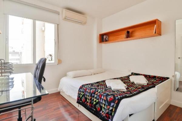 Big Apartment, Close To Train Station Apartamento *