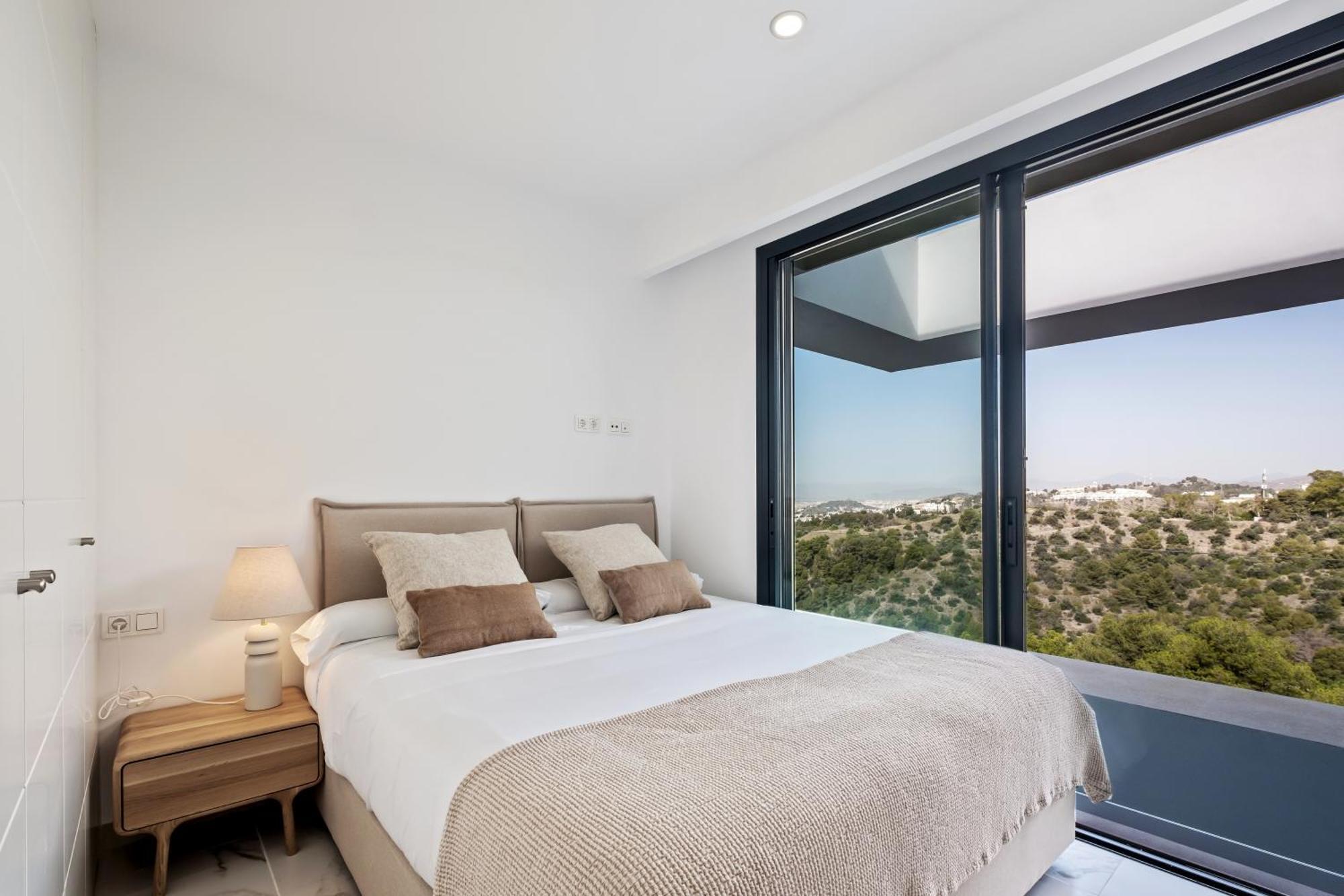 Pinares De San Anton - Sea, City, Mountain, Views *