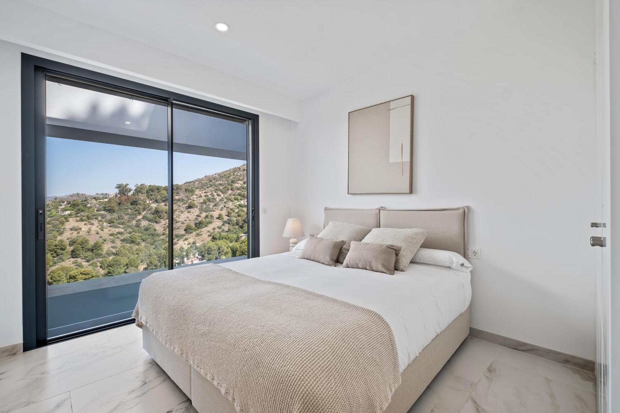 Pinares De San Anton - Sea, City, Mountain, Views Villa