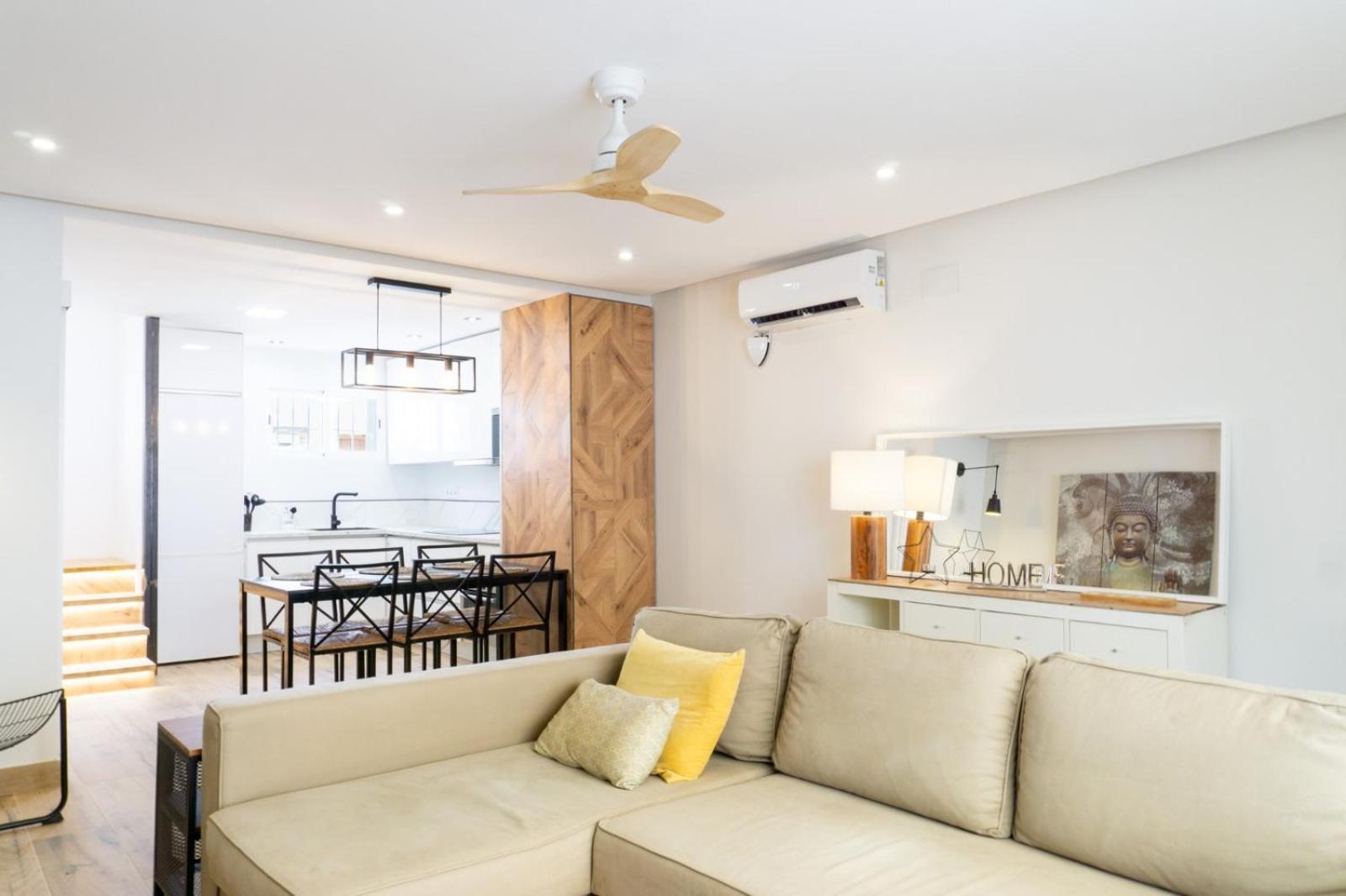 Apartamento Acogedora Casa Junto Al Mar ,cerca Del Centro Urbano *