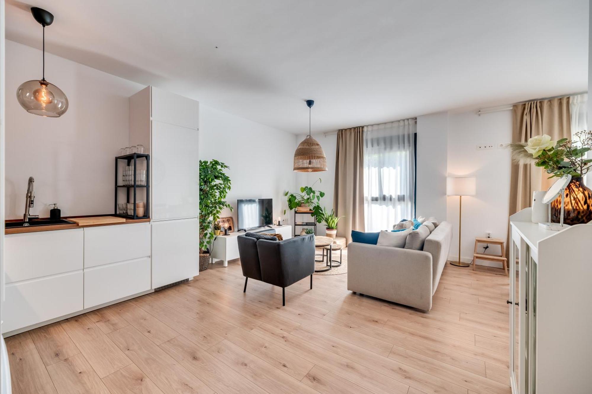 Urban Chic Loft Center *