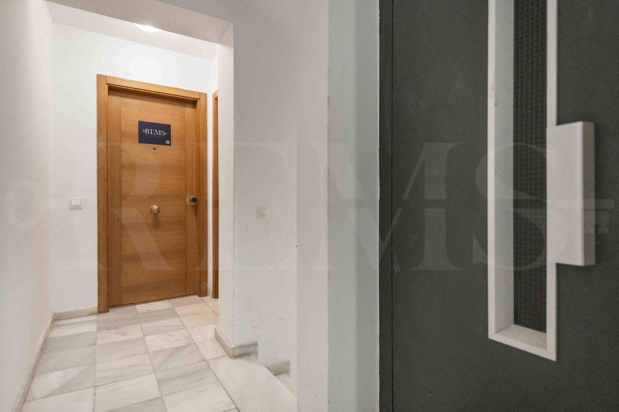 Glamorous Flat In The Heart Of By Rems