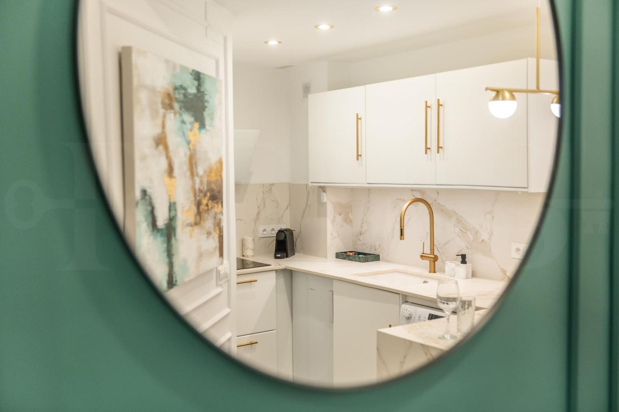 Apartment Glamorous Flat In The Heart Of By Rems Malaga