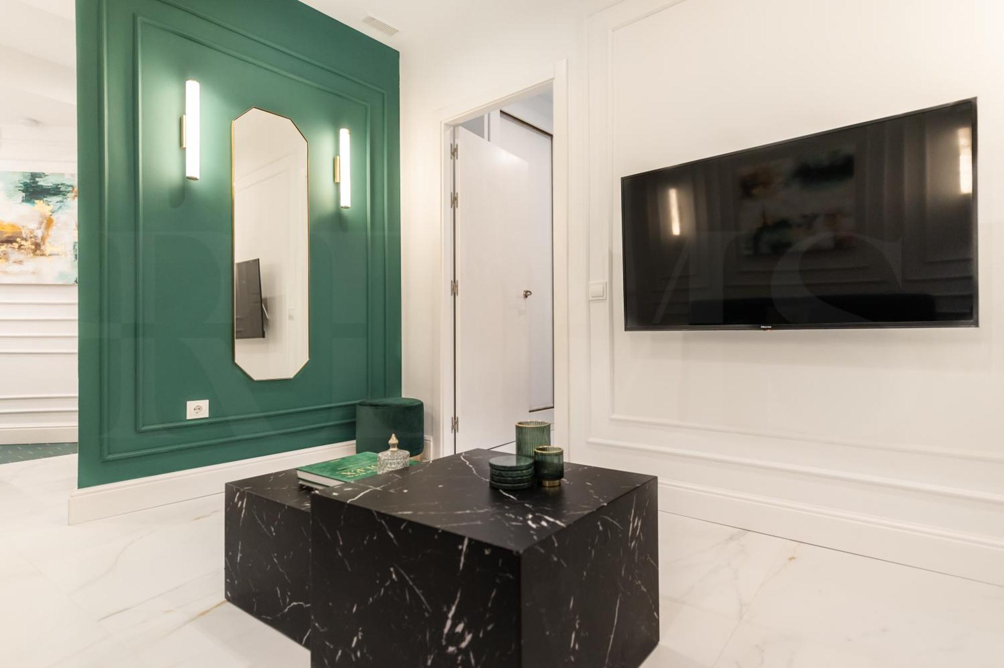 Apartment Glamorous Flat In The Heart Of By Rems Malaga