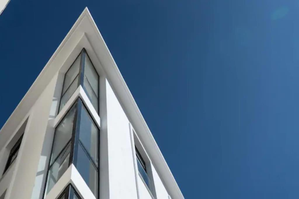 Apartamento Piso Completo-parking Gratuito *