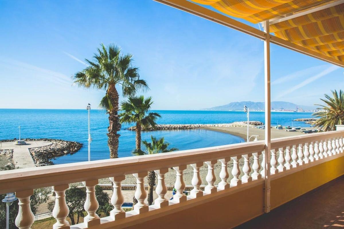 Atico 1a Linea De Playa - Pedregalejo Appartement *