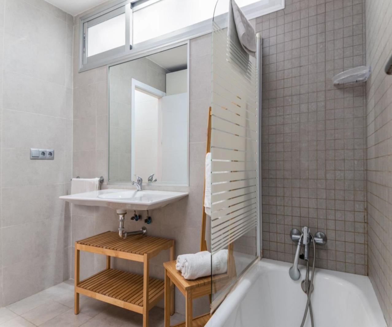 Apartment Trinidad Con Parking By Dossan Malaga