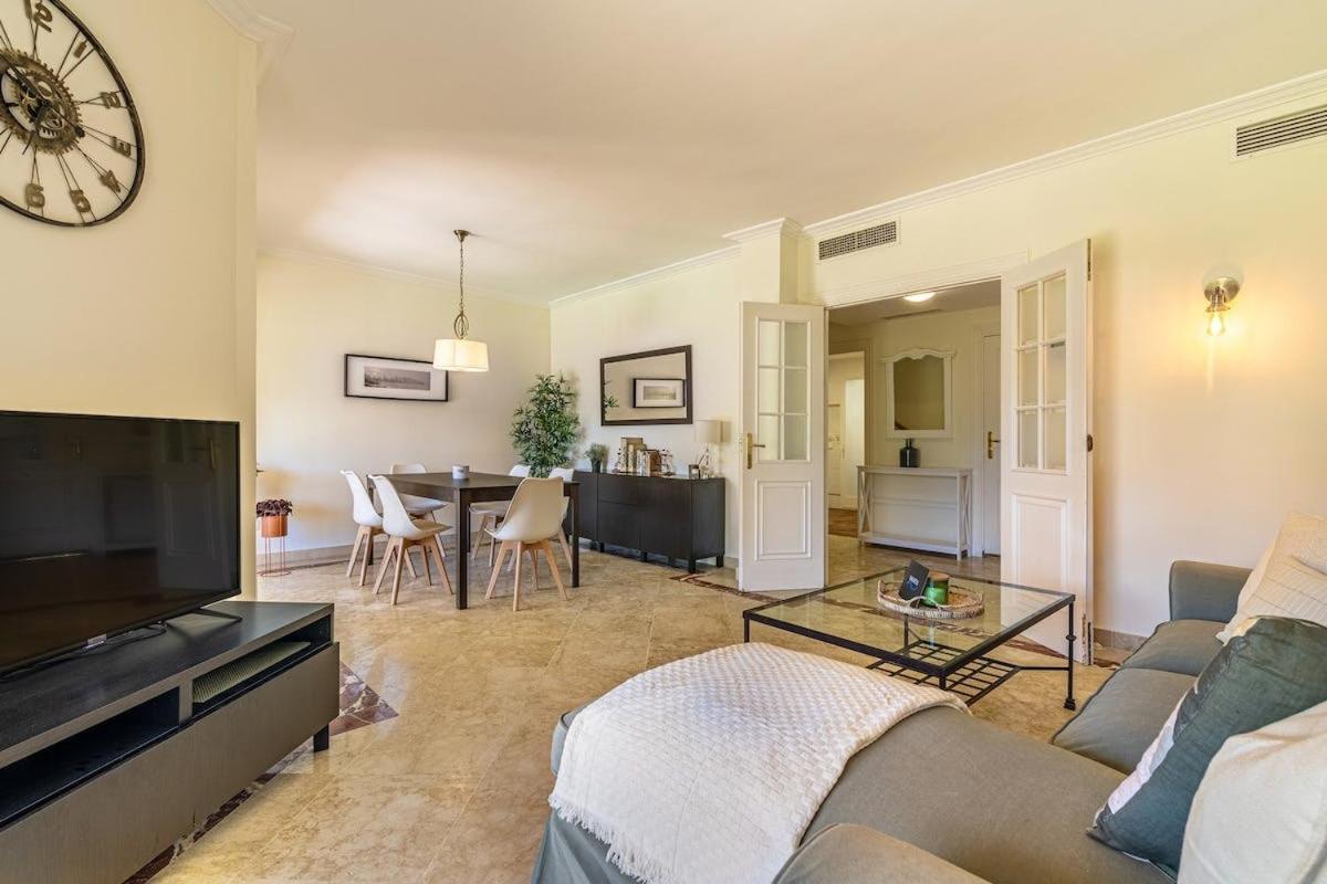 Spacious 3 Bed In La Quinta Golf- Marbella Lejlighed Málaga