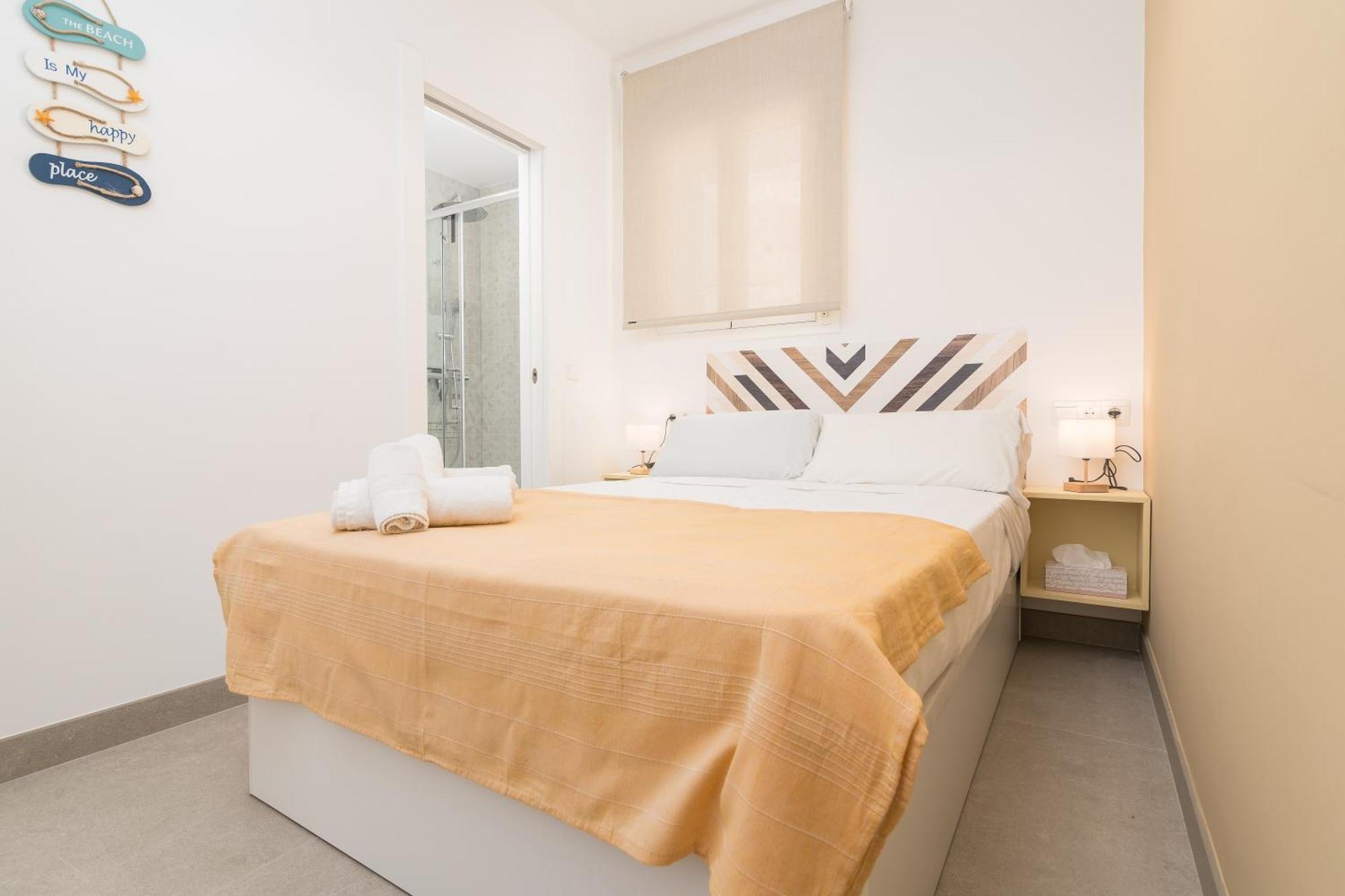 Homes Alice Valentin Malaga