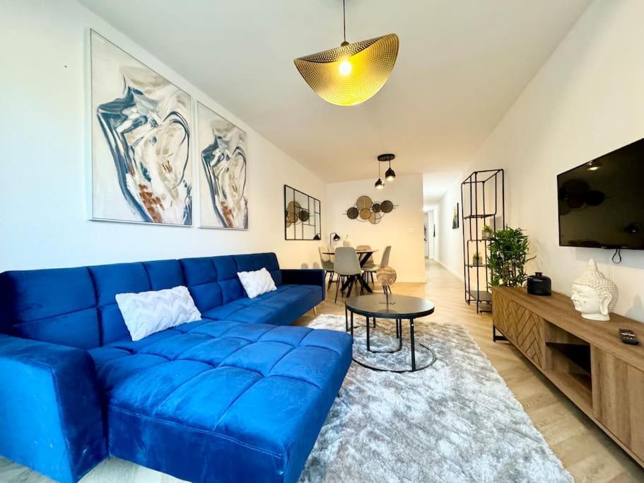 3bd Center Charming Flat Balcony & Parking *