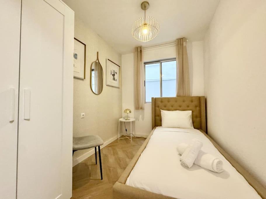 3bd Center Charming Flat Balcony & Parking Málaga