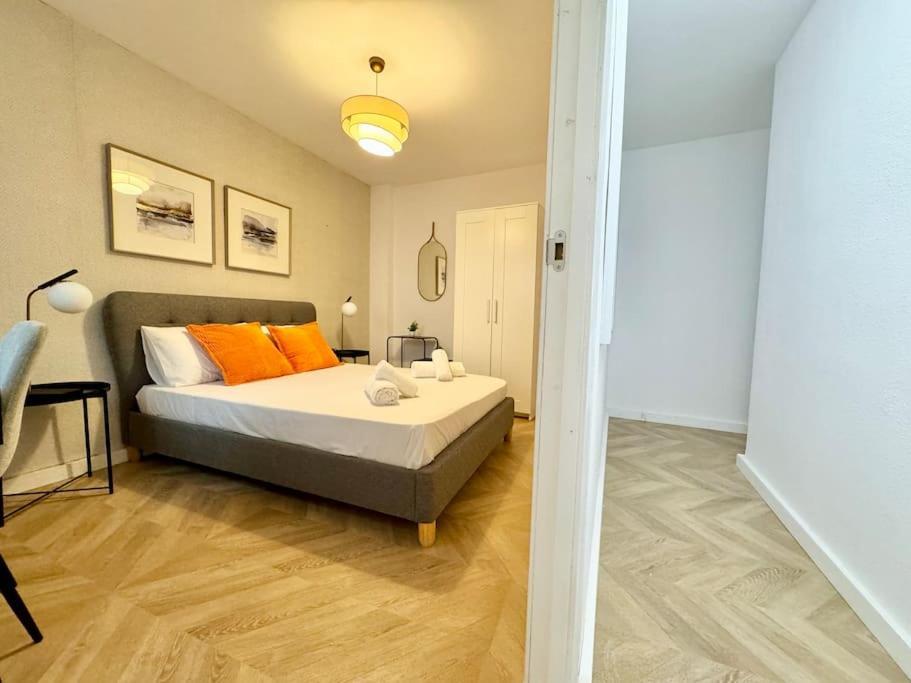 3bd Center Charming Flat Balcony & Parking
