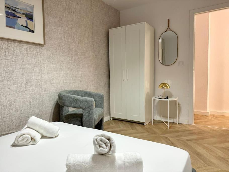 3bd Center Charming Flat Balcony & Parking Málaga