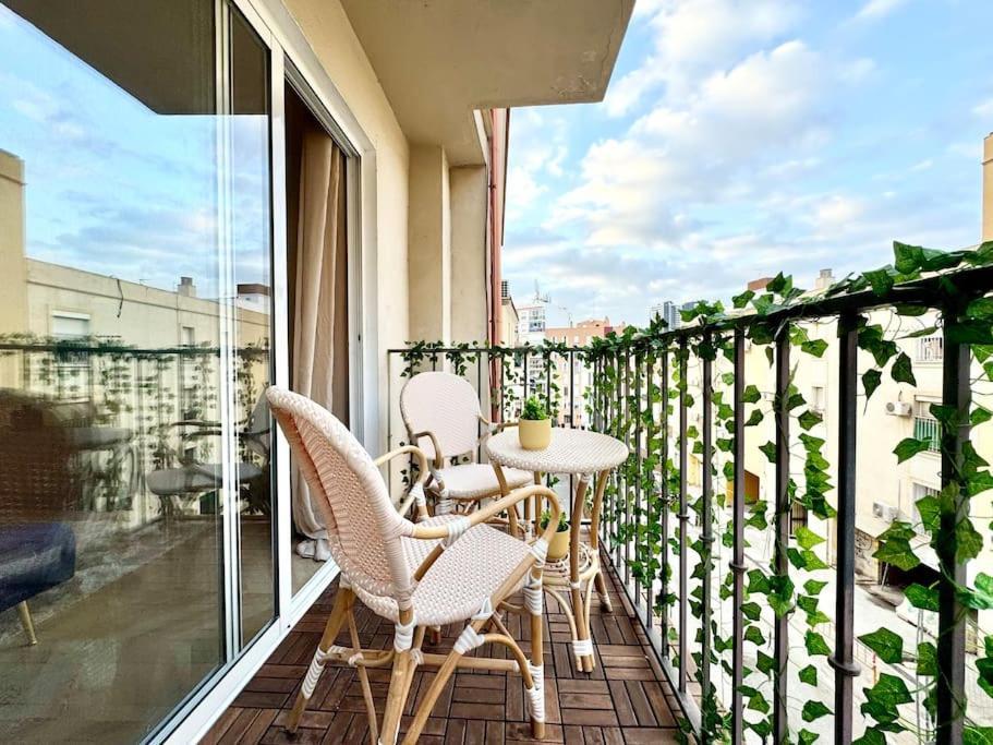 3bd Center Charming Flat Balcony & Parking Apartamento *