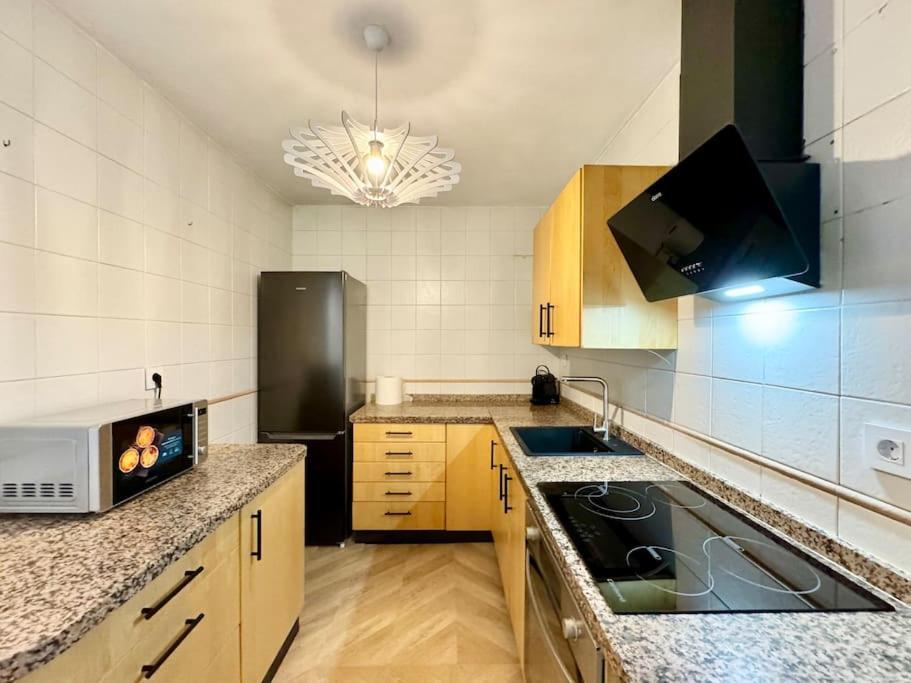 3bd Center Charming Flat Balcony & Parking Appartement Málaga