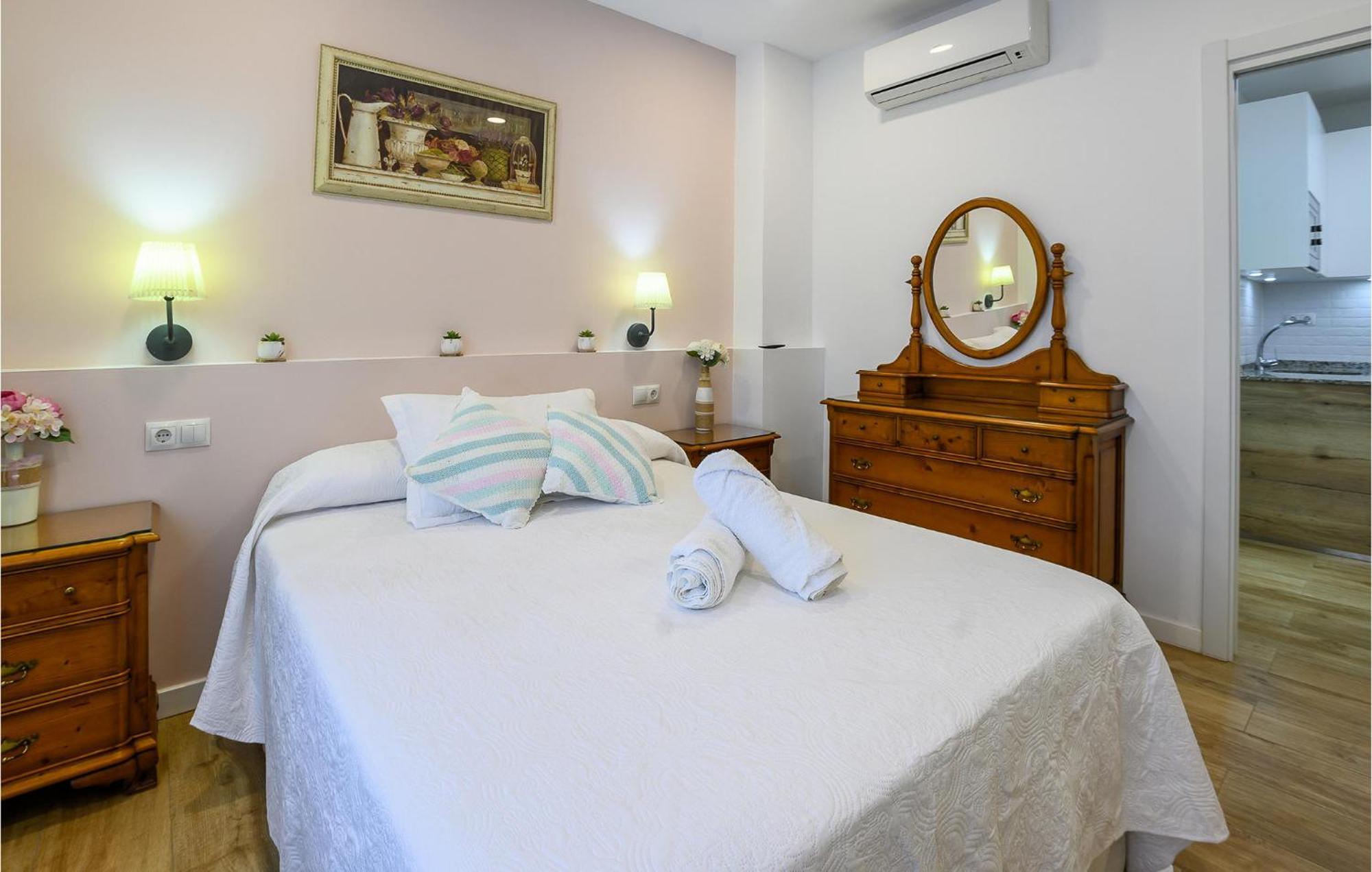 2 Bedroom Lovely In * Malaga