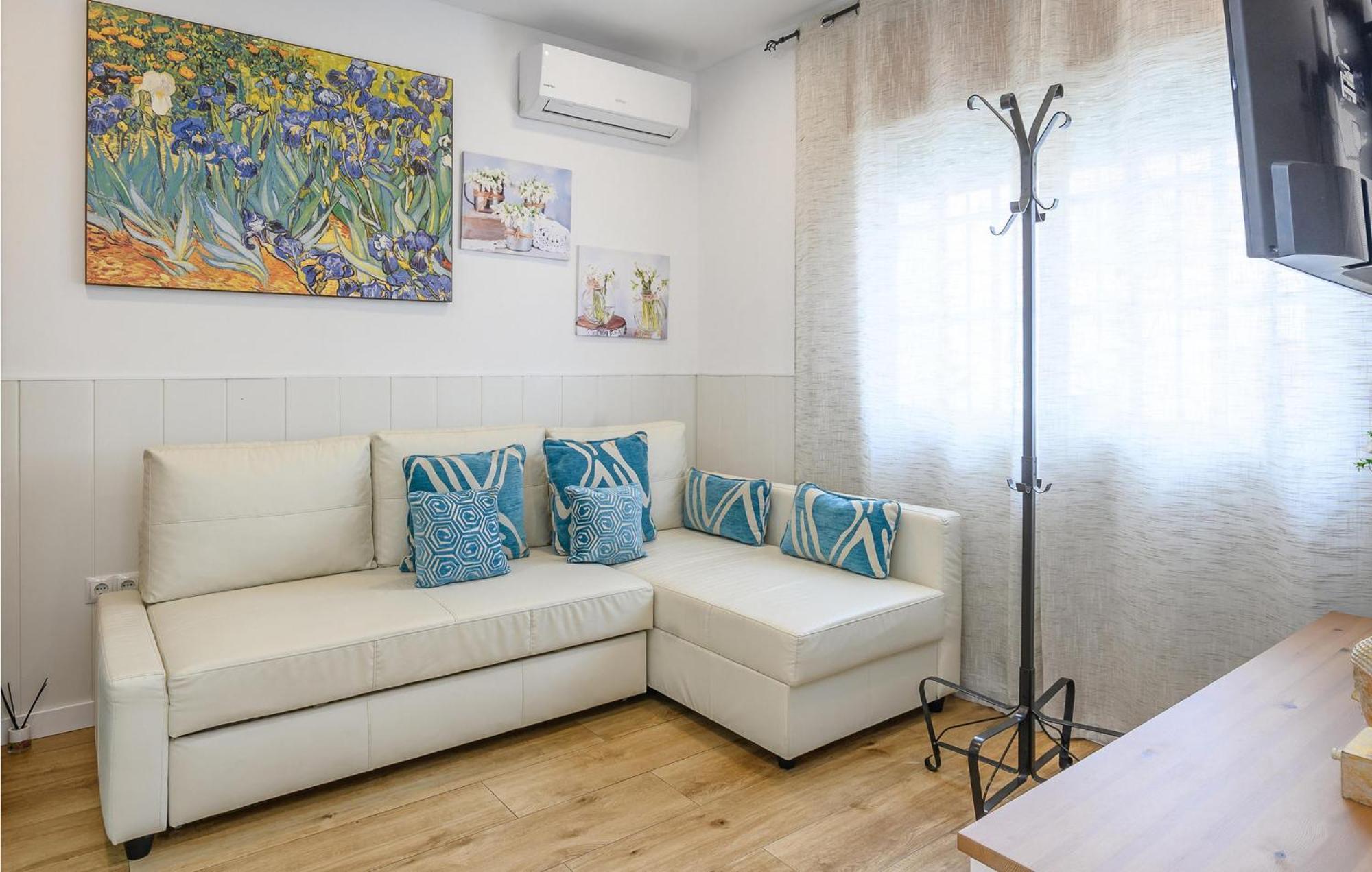Holiday home 2 Bedroom Lovely In