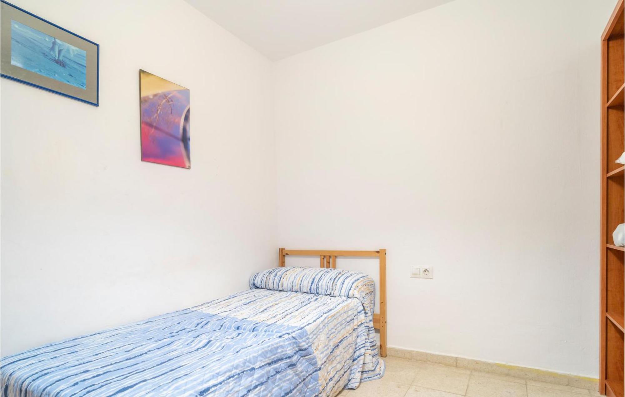 Awesome In With Kitchenette Málaga