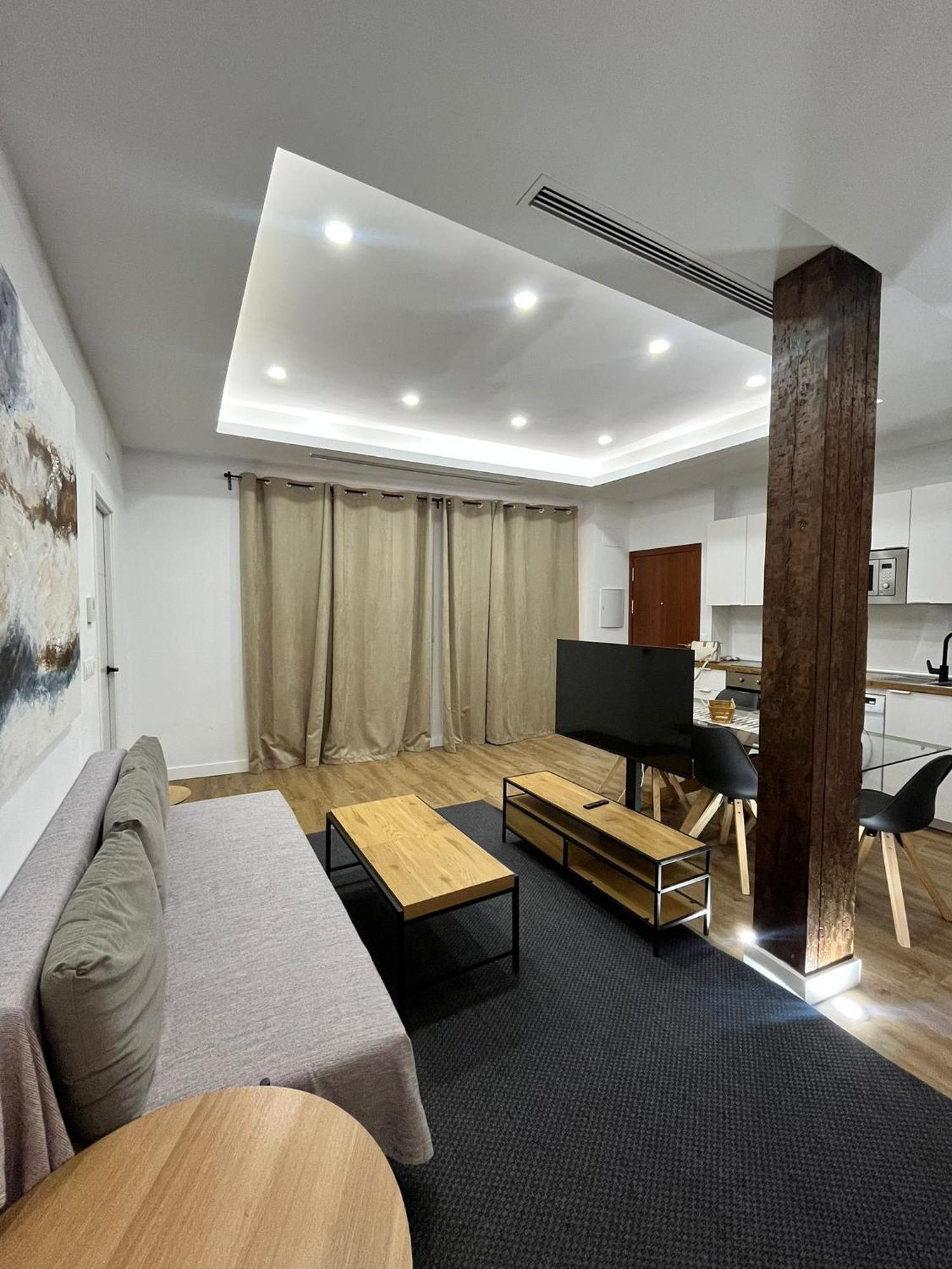 Exclusive Luxury At Plaza Uncibay, Center Leilighet