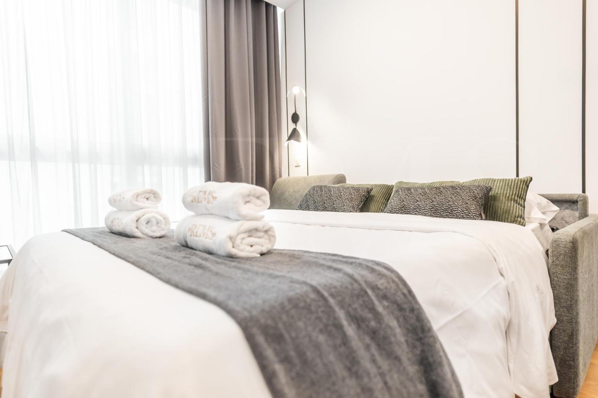 With Picasso Vibes By Rems Apartment Malaga