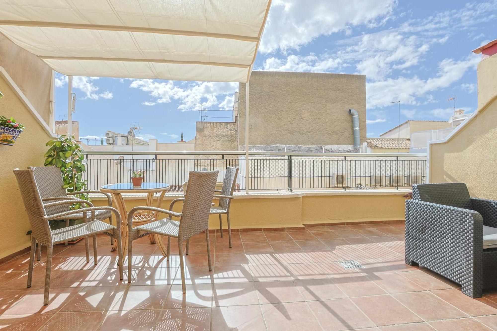 Homely San Juan De Letran Con Terraza * Málaga