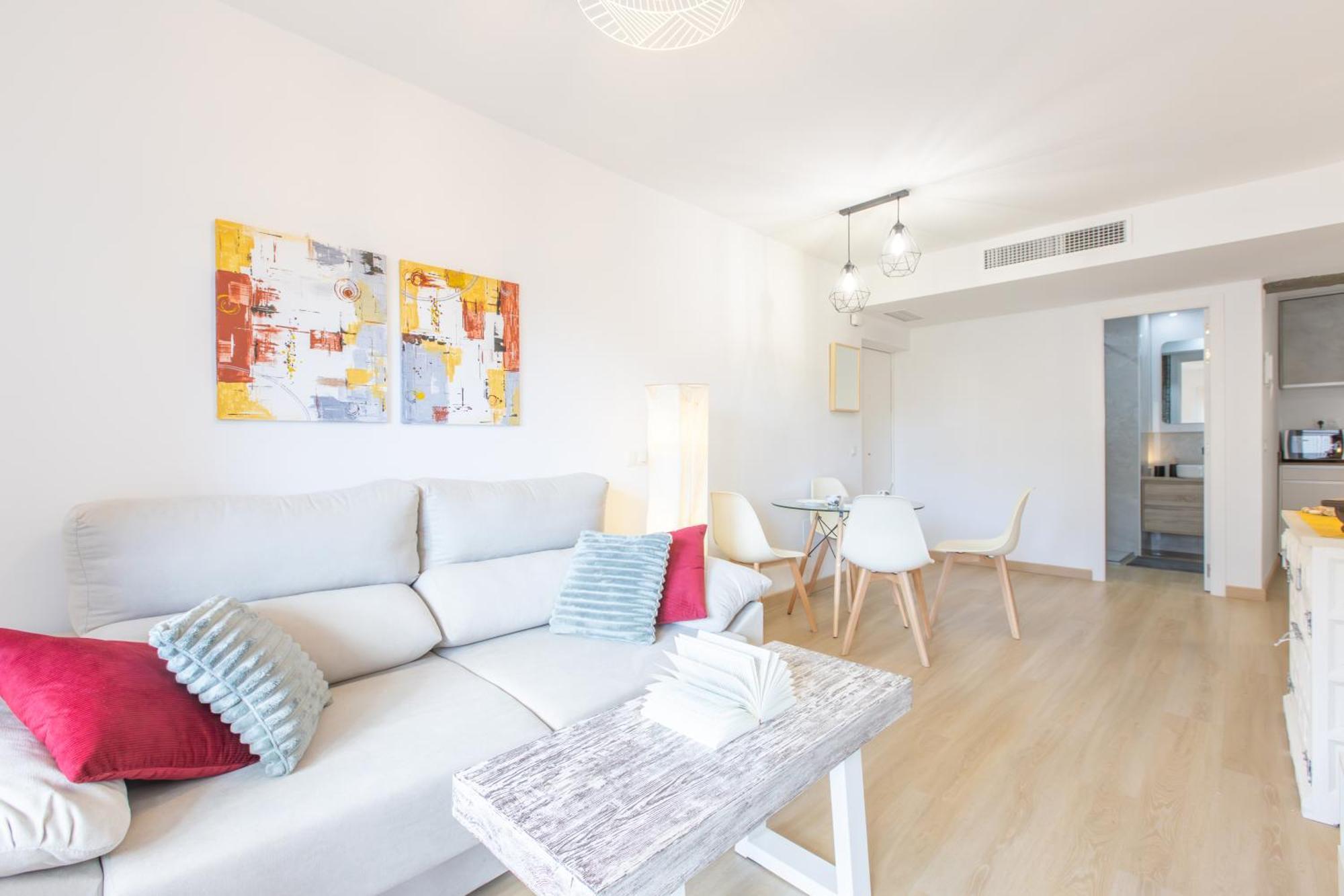 Homely San Juan De Letran Con Terraza Appartement *